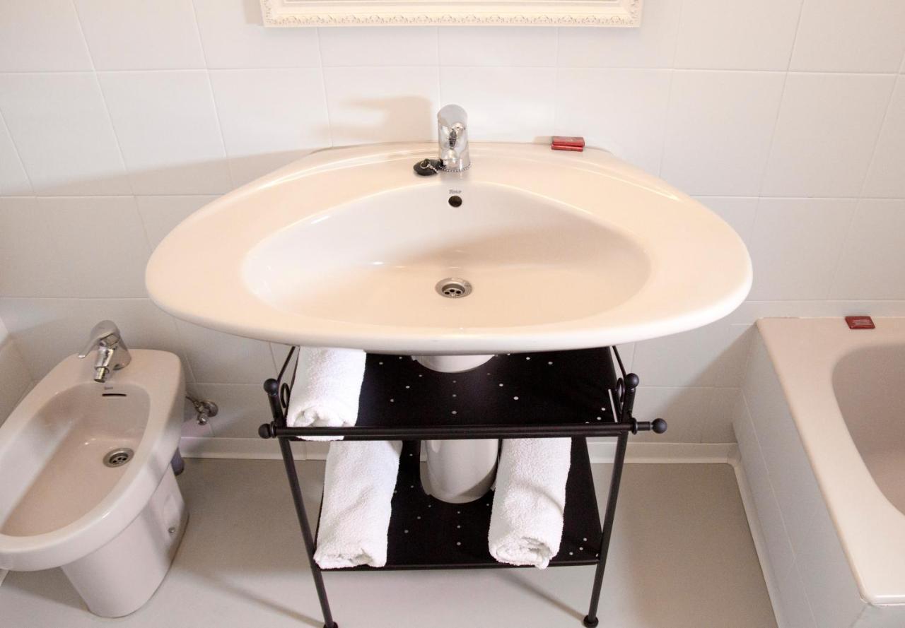 Burgo Hostal Boreal Mistral מראה חיצוני תמונה