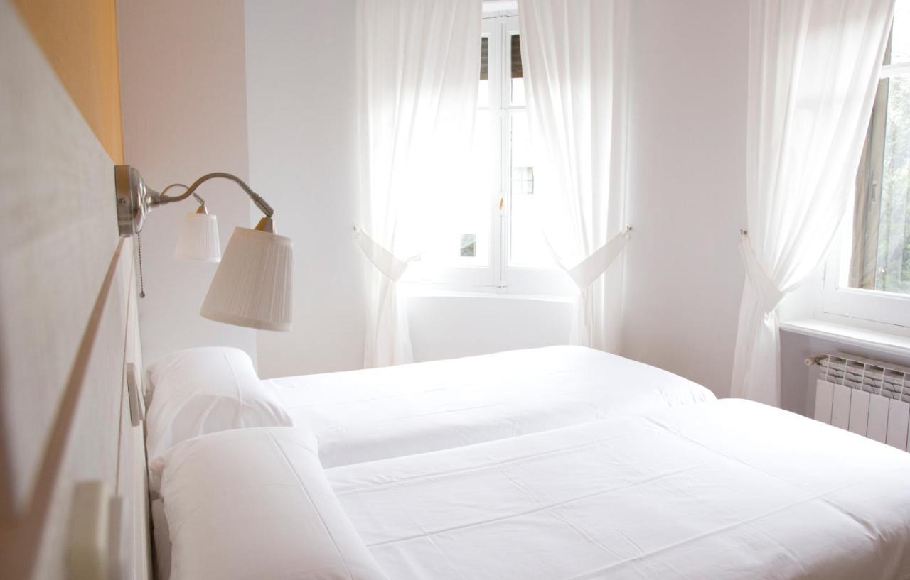 Burgo Hostal Boreal Mistral מראה חיצוני תמונה